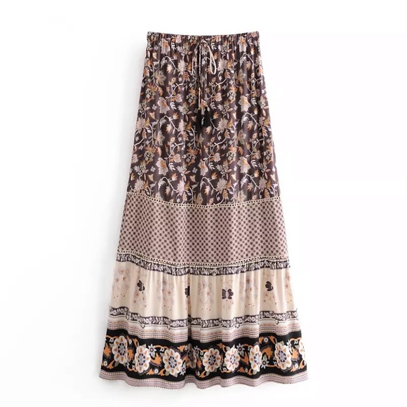 Floral Gypsy Bohemian Maxi Skirt - Picture 4 of 10